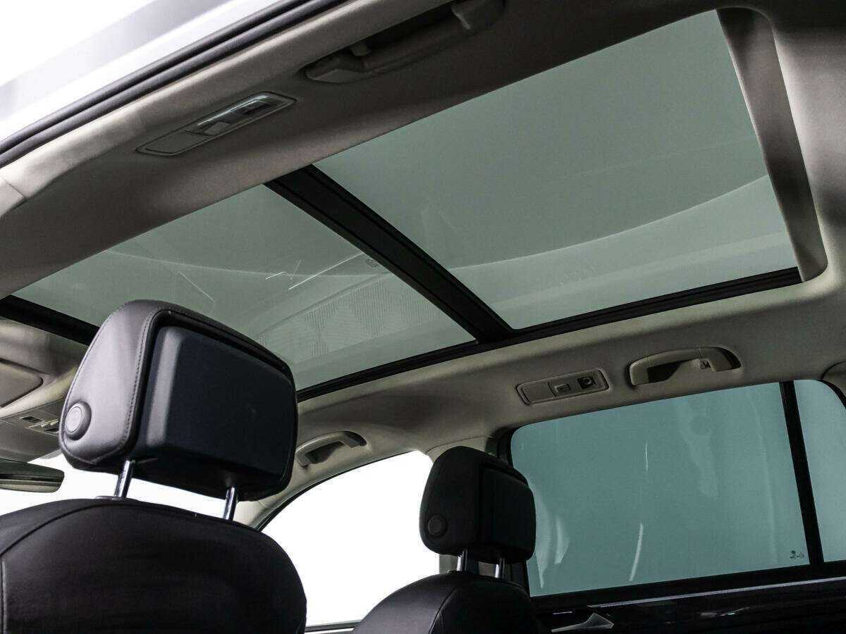 Volkswagen Tiguan, 2019 Фото №18