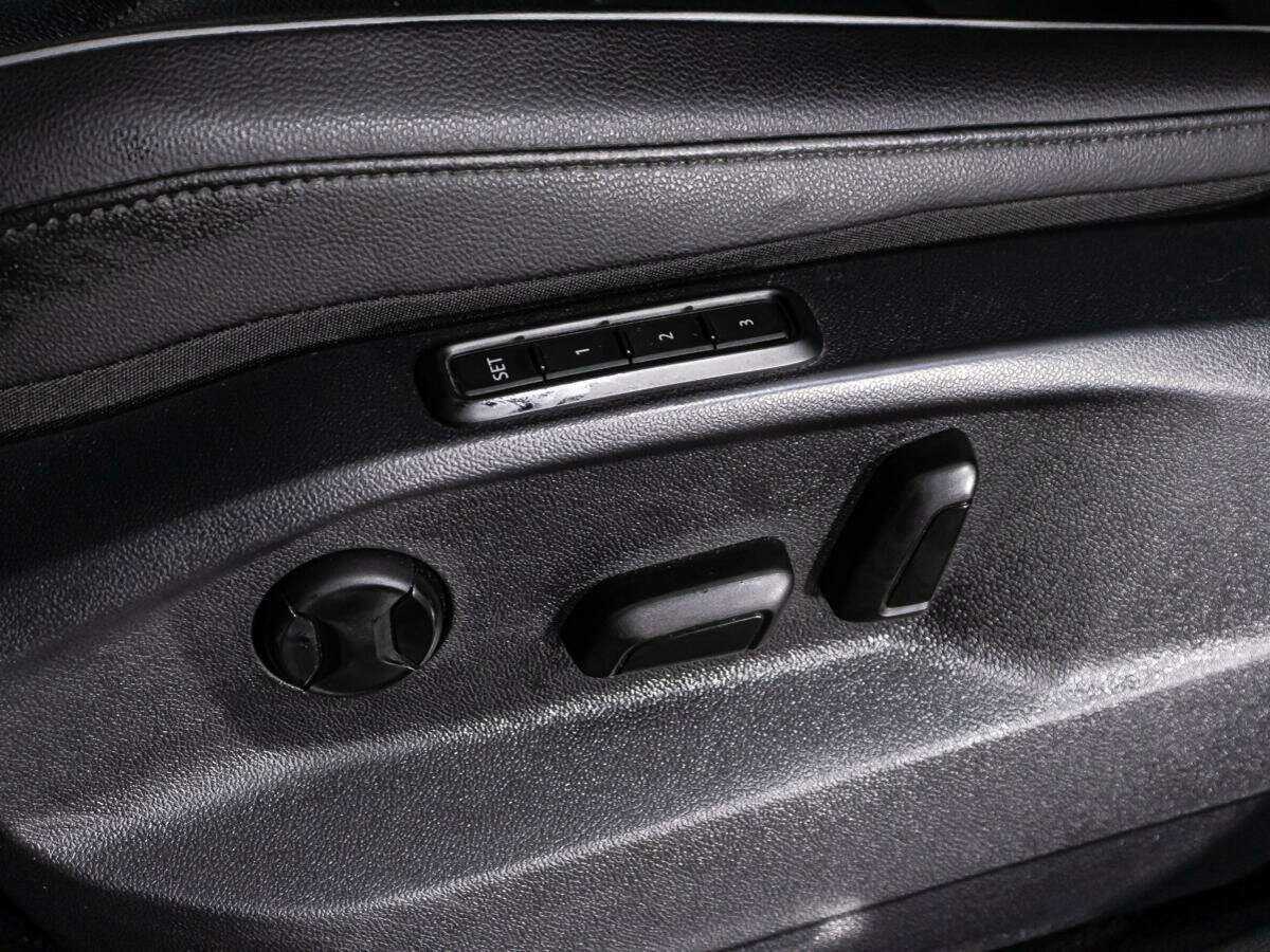 Volkswagen Tiguan, 2019 Фото №19