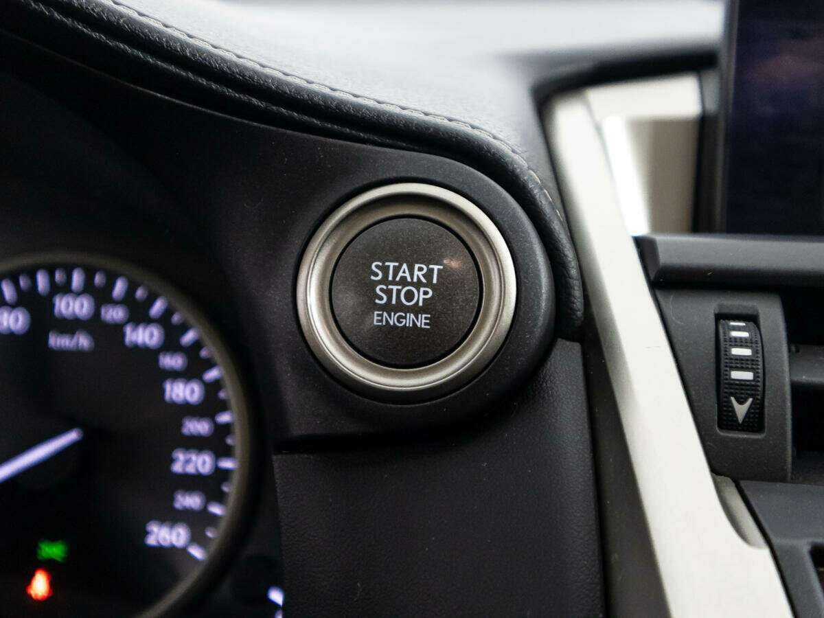 Lexus NX 200t, 2015 Фото №21