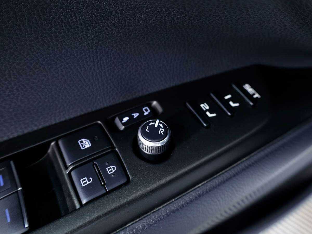 Toyota Camry, 2021 Фото №18