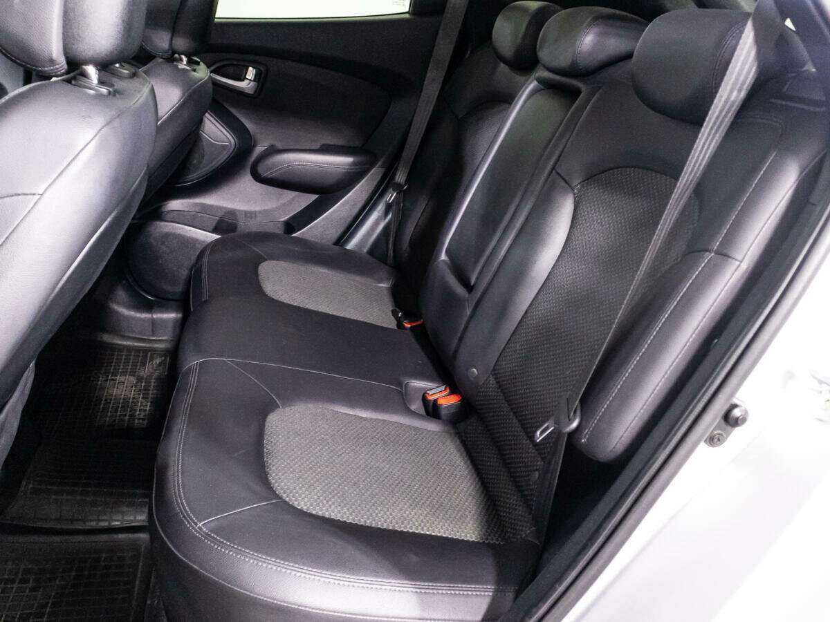 Hyundai ix35, 2011 Фото №10