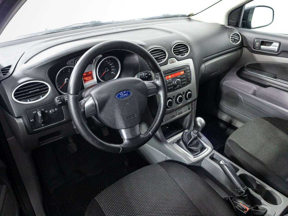 Ford Focus, 2011 Фото №11