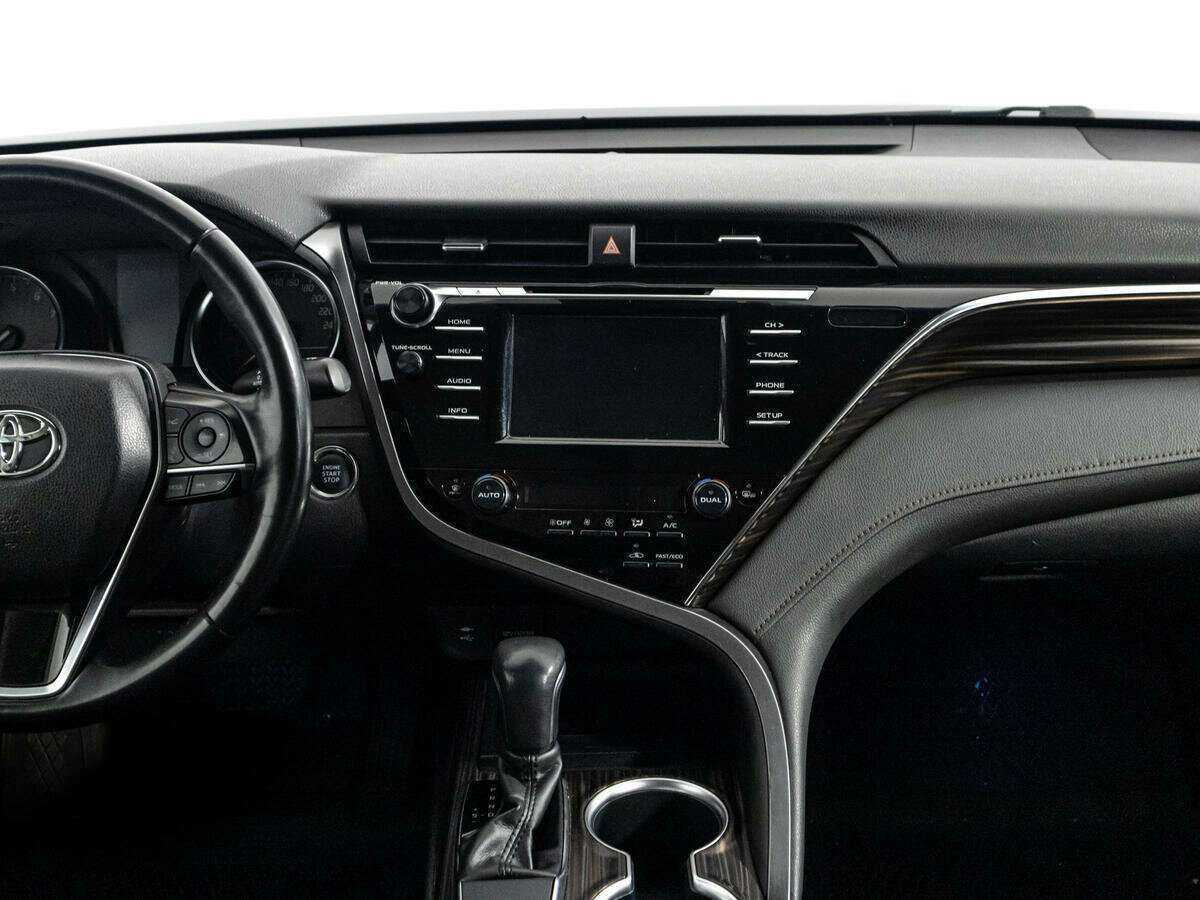Toyota Camry, 2018 Фото №14
