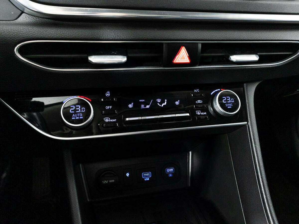 Hyundai Sonata, 2020 Фото №17