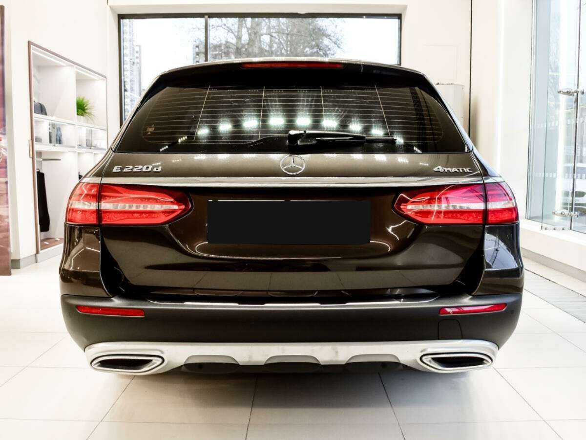 Mercedes-Benz E-Класс All-Terrain 220 d, 2017 - 157 330 км. | Фото №4