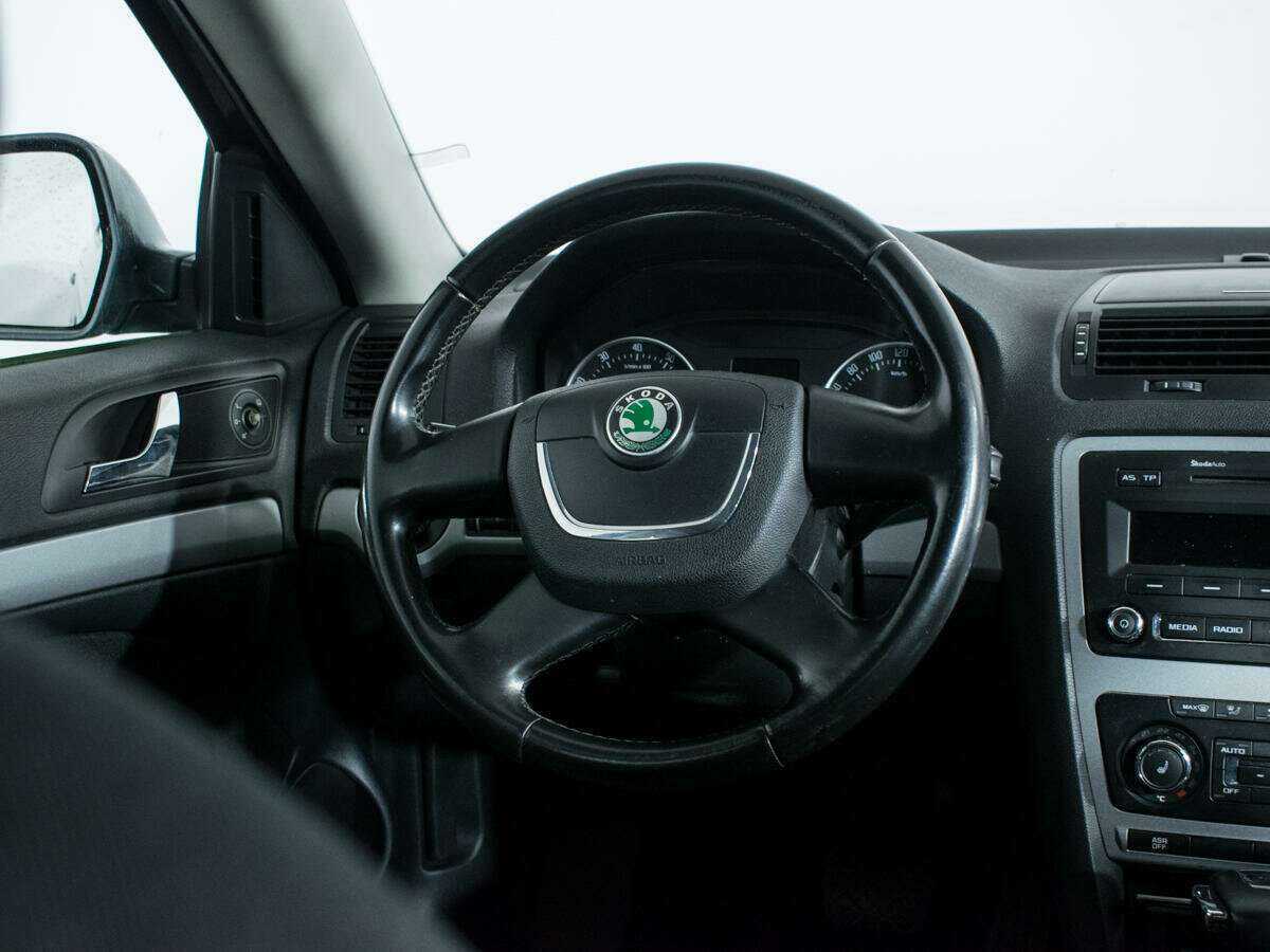 Skoda Octavia, 2011 Фото №14