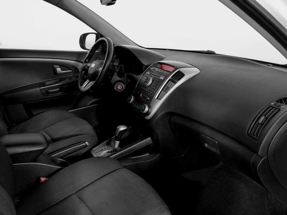 Kia Ceed, 2010 Фото №9