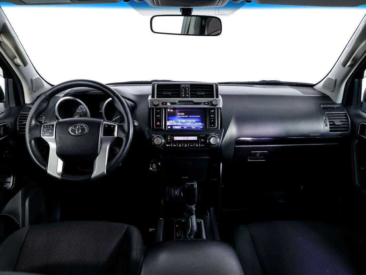 Toyota Land Cruiser Prado, 2017 Фото №9