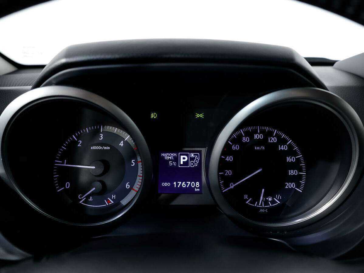 Toyota Land Cruiser Prado, 2017 Фото №28