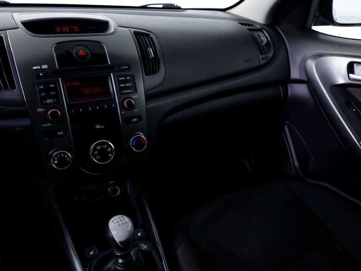 Kia Cerato 6-speed, 2011 Фото №13