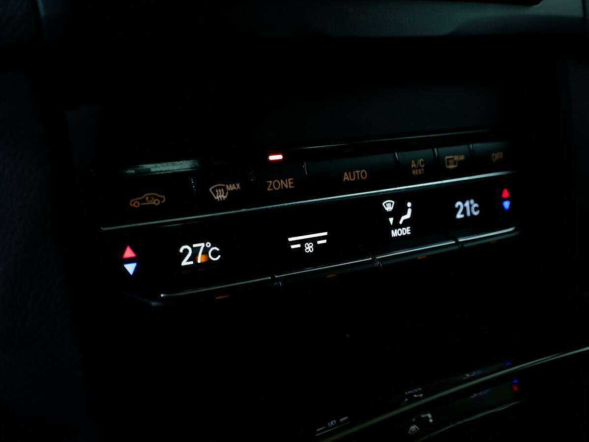 Mercedes-Benz E-Класс 200, 2014 Фото №17