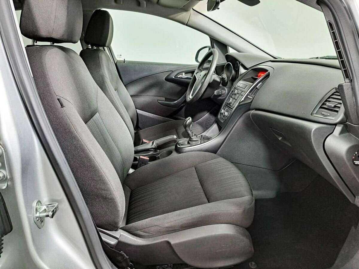 Opel Astra, 2011 - 154 900 км. | Фото №8