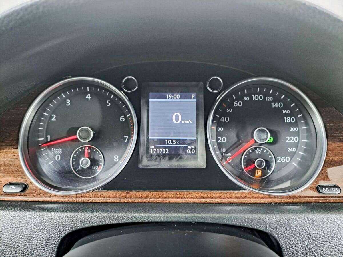 Volkswagen Passat, 2011 Фото №11