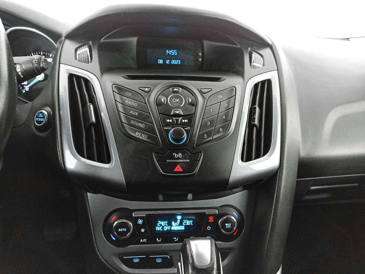 Ford Focus, 2011 Фото №13