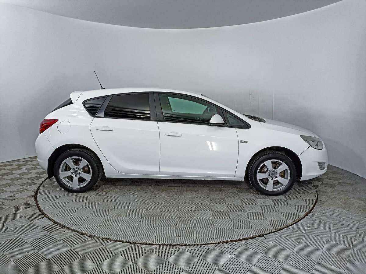 Opel Astra, 2011 - 191 219 км. | Фото №4