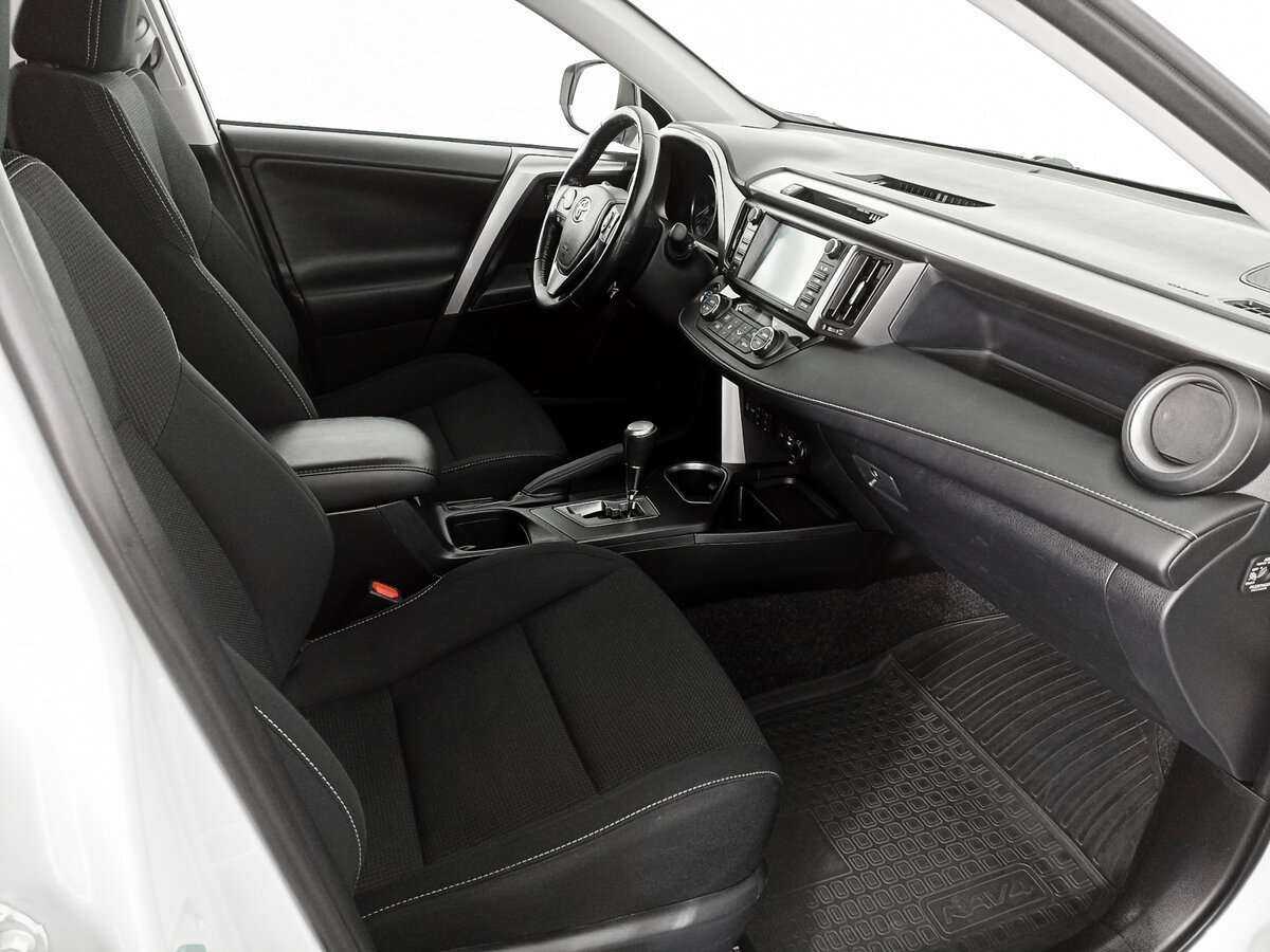 Toyota RAV4, 2019 Фото №9