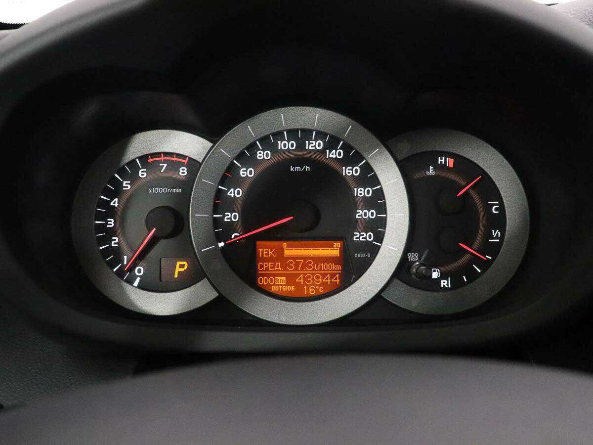 Toyota RAV4, 2011 Фото №10