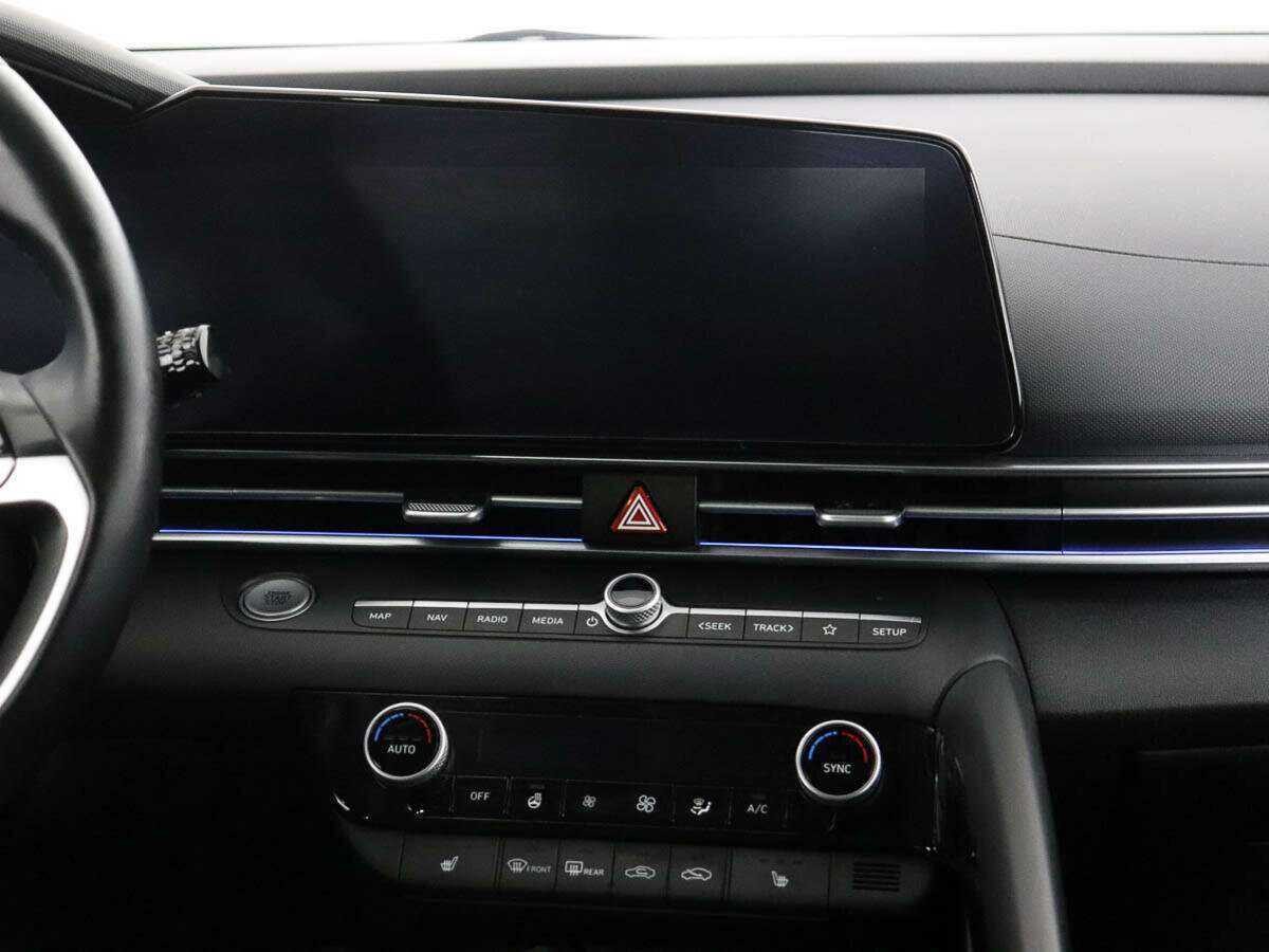 Hyundai Elantra, 2021 Фото №12