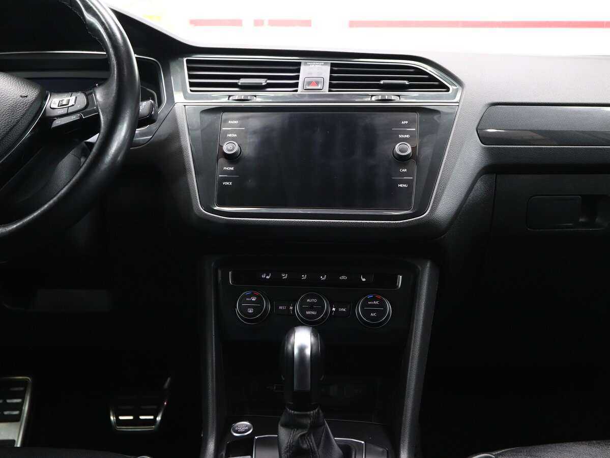 Volkswagen Tiguan, 2019 Фото №19