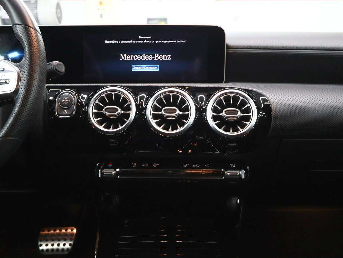 Mercedes-Benz A-Класс 200, 2019 Фото №20