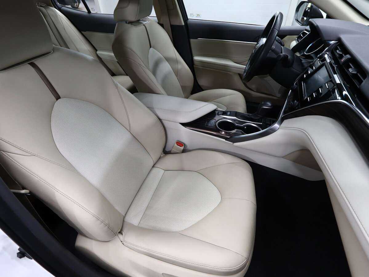 Toyota Camry, 2021 Фото №14