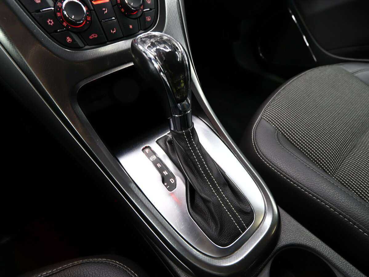 Opel Astra, 2011 Фото №17