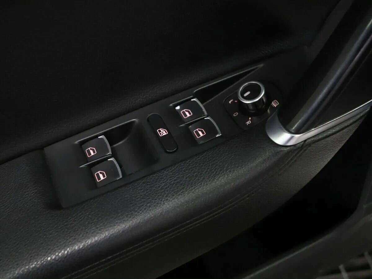 Volkswagen Passat, 2011 - 229 000 км. | Фото №4