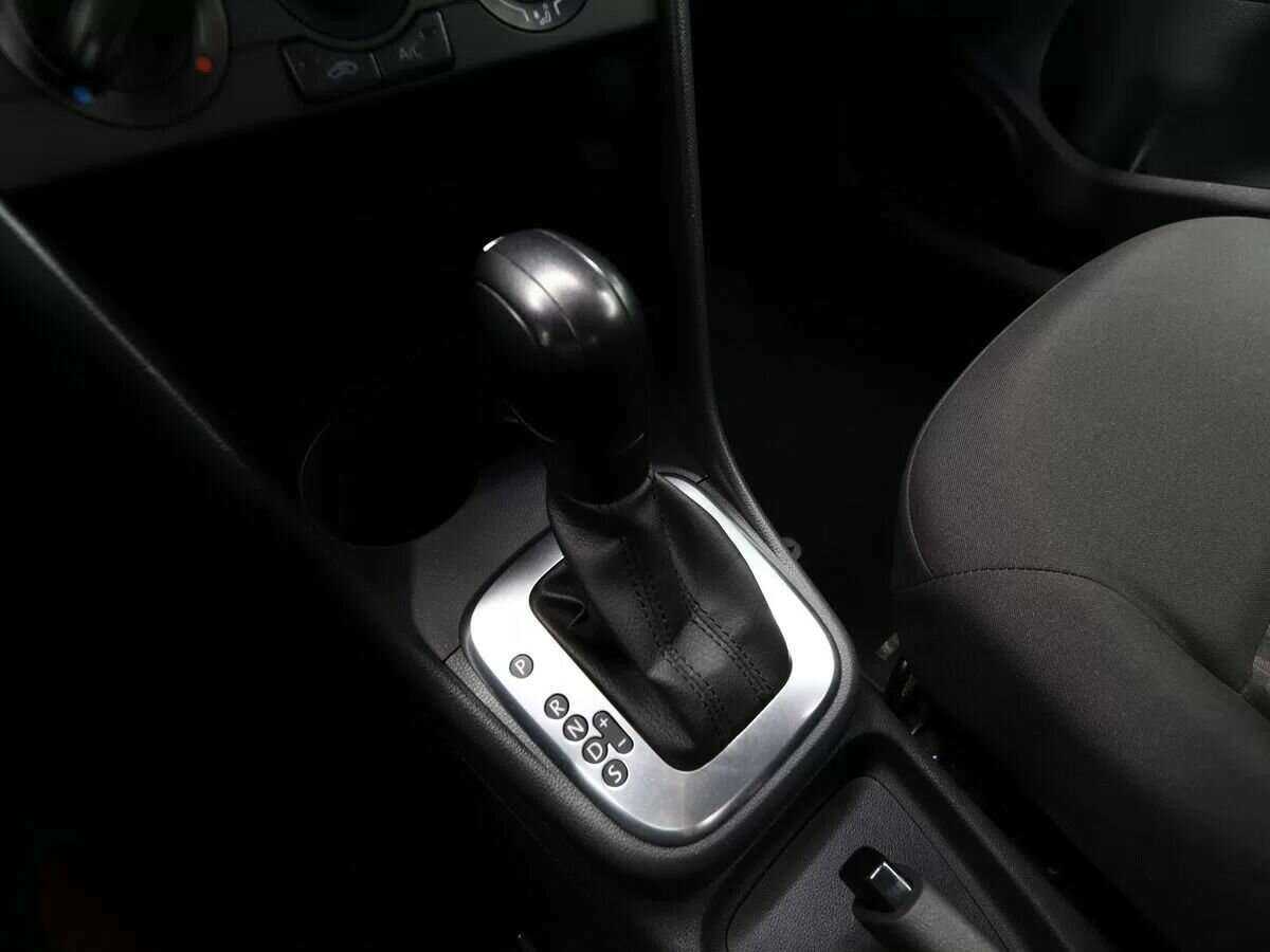 Volkswagen Polo, 2018 Фото №16