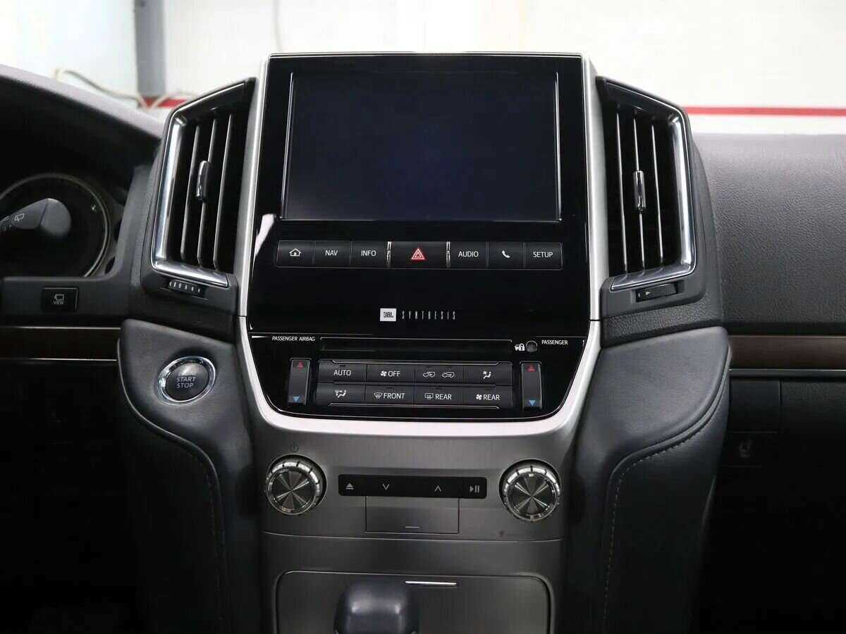 Toyota Land Cruiser, 2019 Фото №18