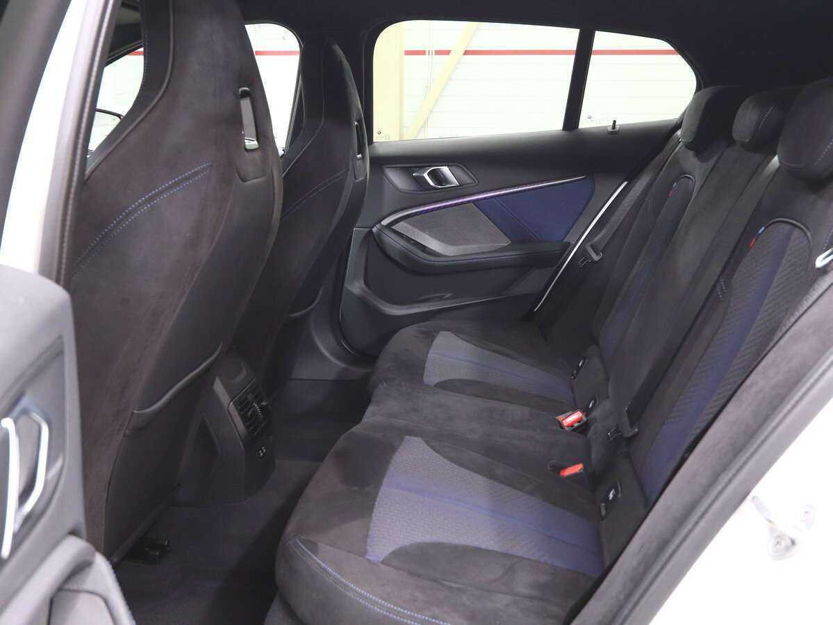 BMW 1 серии 120d xDrive, 2019 Фото №15