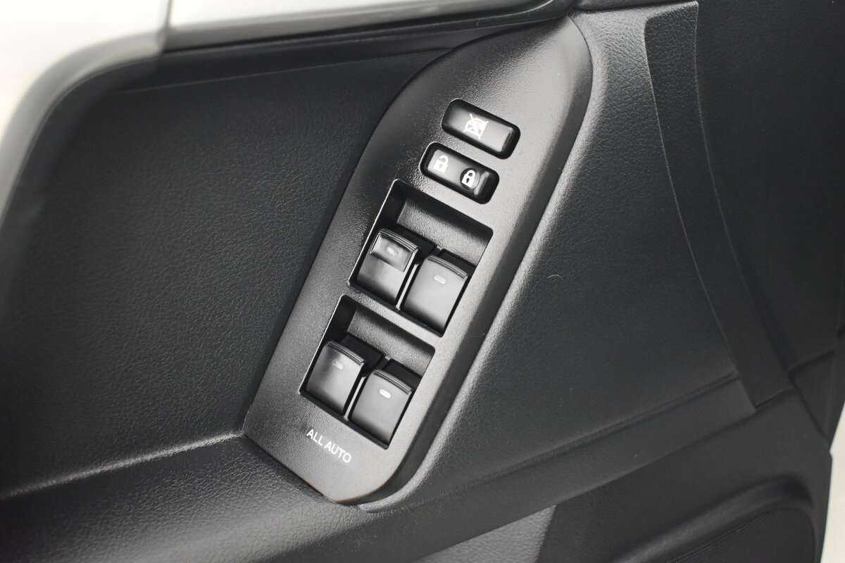 Toyota Land Cruiser Prado, 2021 Фото №9