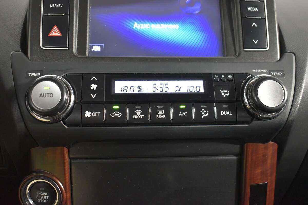 Toyota Land Cruiser Prado, 2017 Фото №18