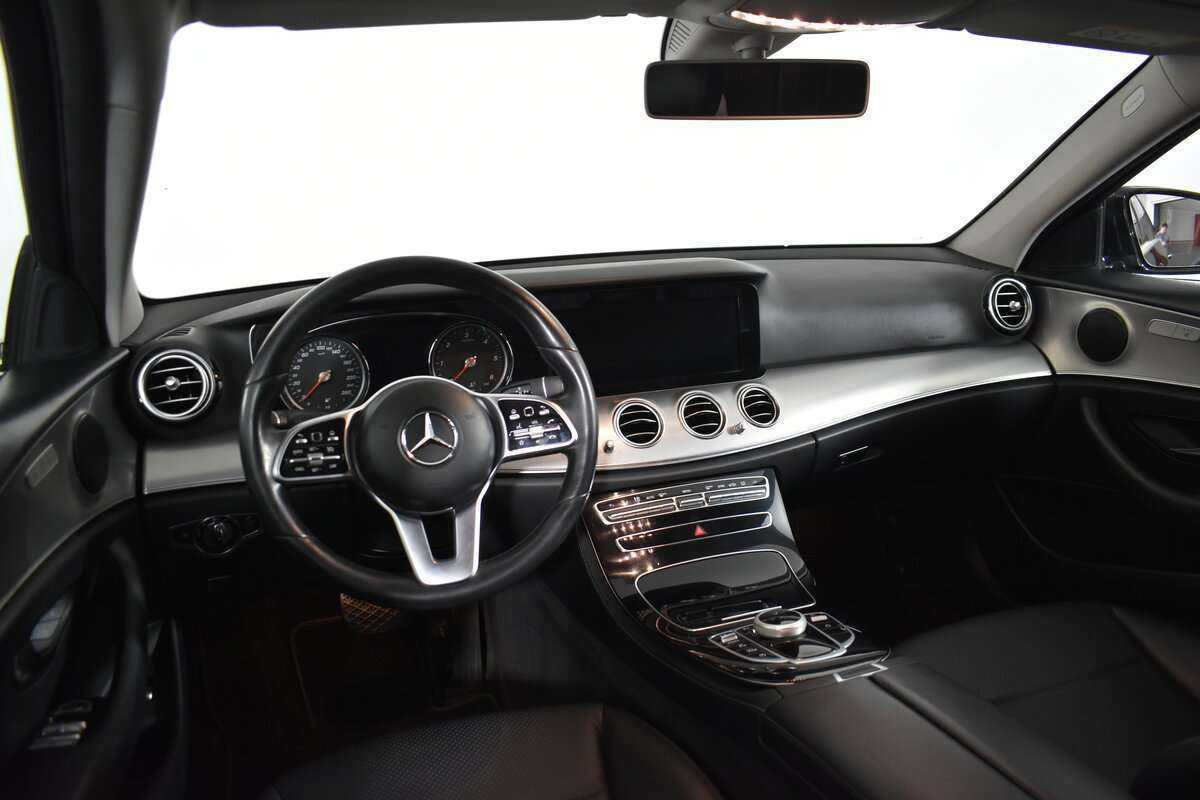 Mercedes-Benz E-Класс 200 d, 2018 Фото №14