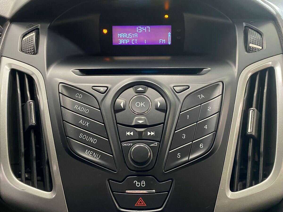 Ford Focus, 2011 Фото №14