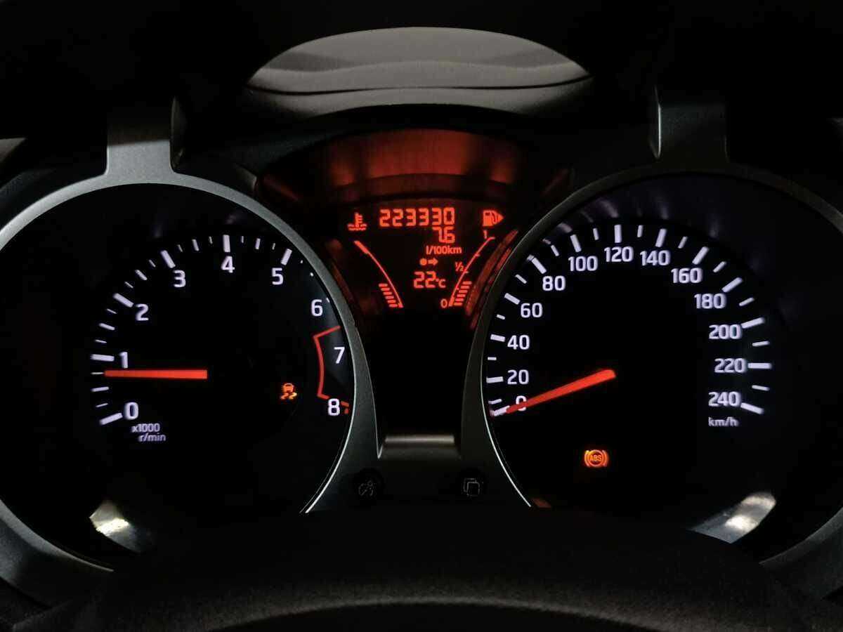 Nissan Juke, 2011 Фото №13