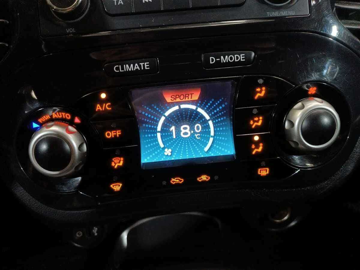 Nissan Juke, 2011 Фото №15