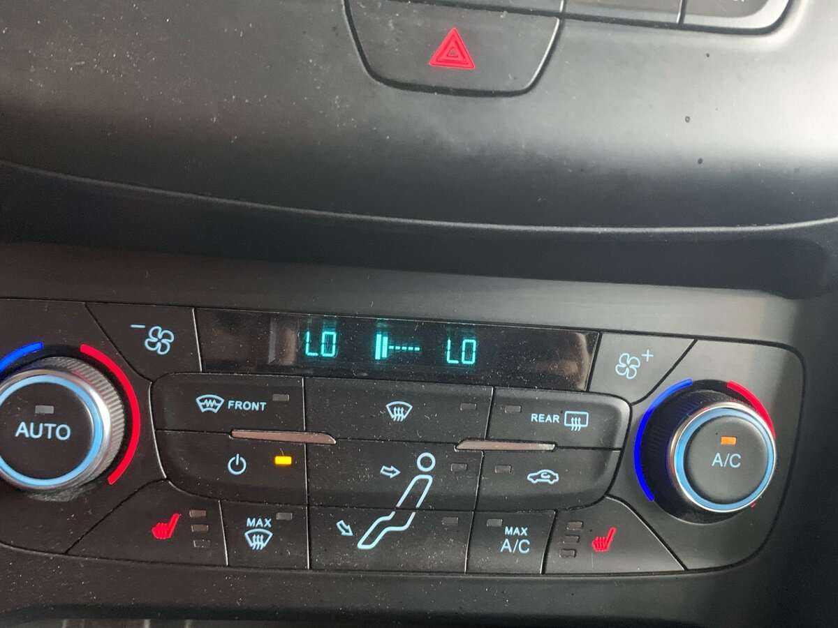 Ford Focus, 2019 Фото №12