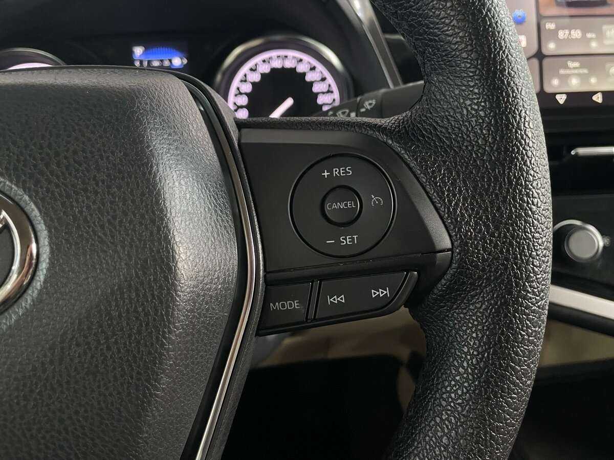 Toyota Camry, 2022 Фото №12