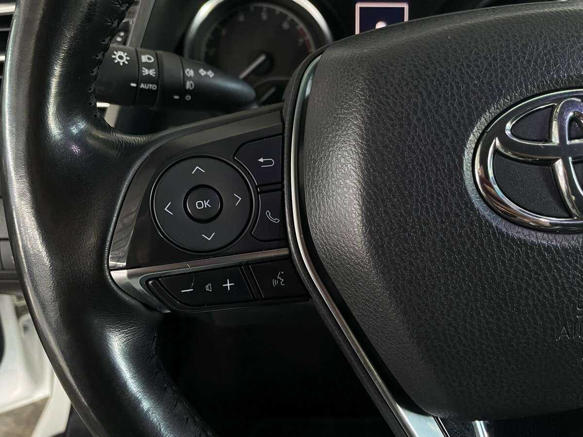 Toyota Camry, 2018 Фото №13