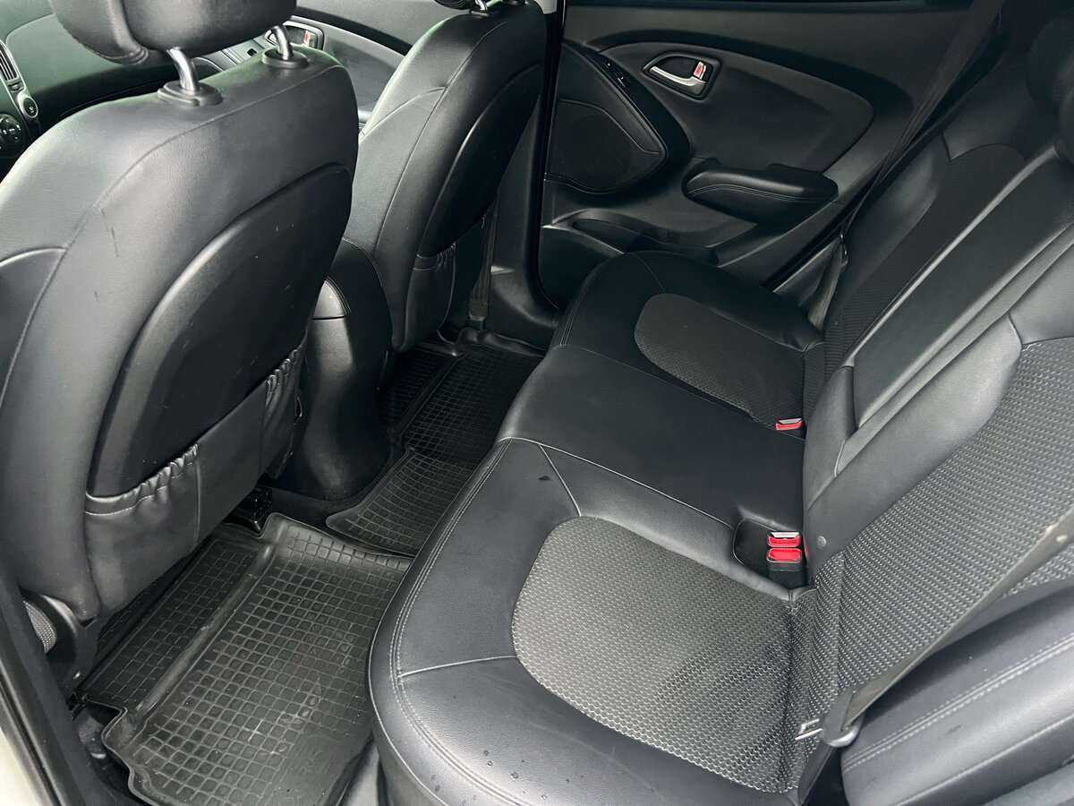 Hyundai ix35, 2011 Фото №16