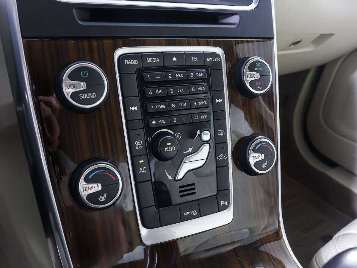 Volvo S60, 2011 Фото №18