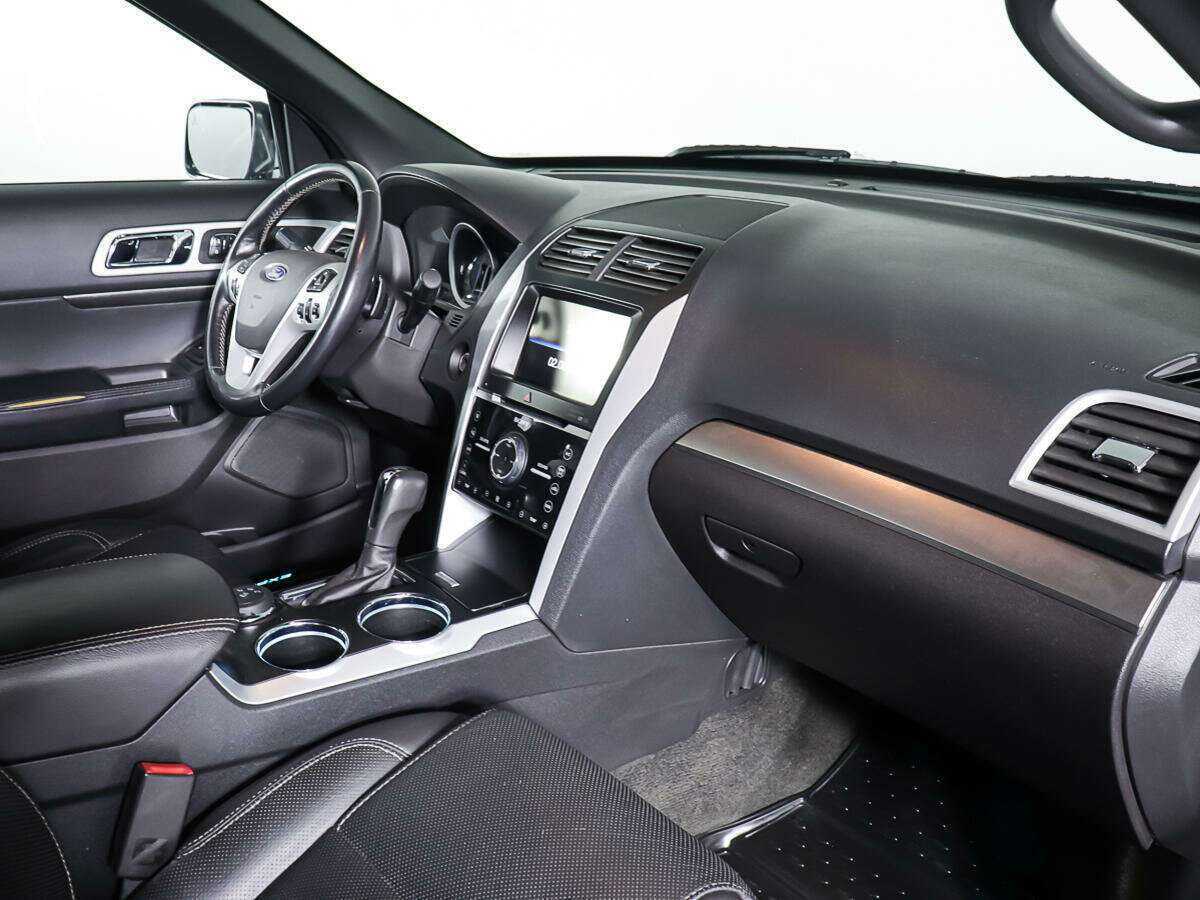 Ford Explorer Sport, 2013 Фото №9