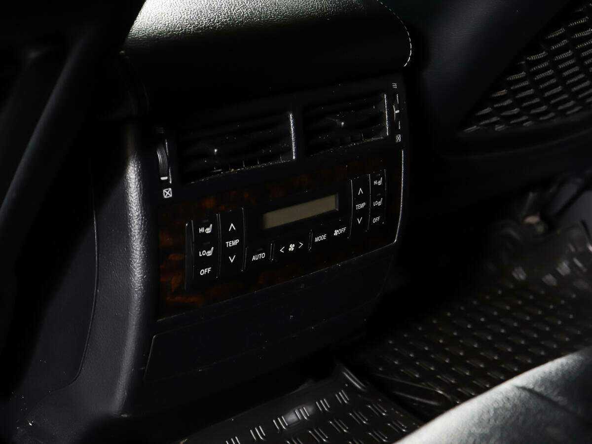 Toyota Land Cruiser, 2011 Фото №17