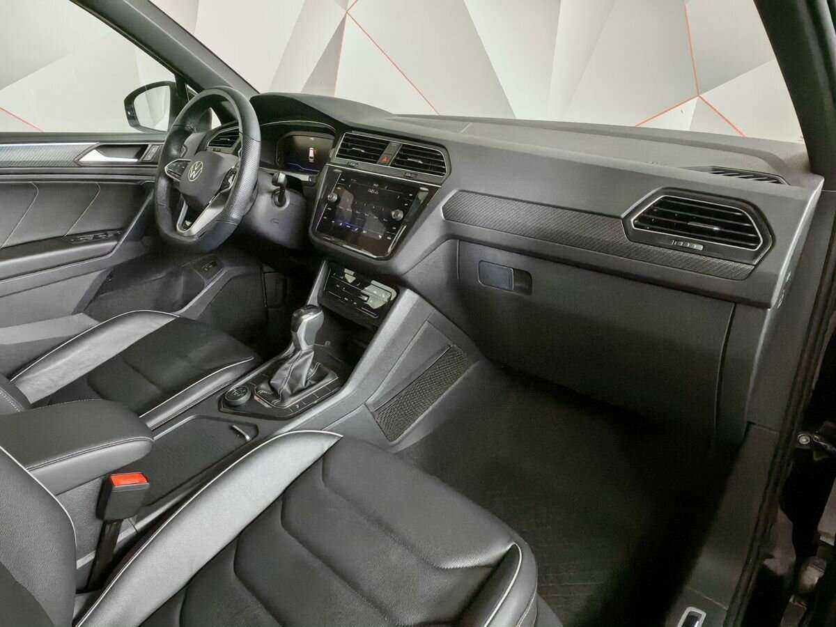 Volkswagen Tiguan, 2021 - 26 100 км. | Фото №8