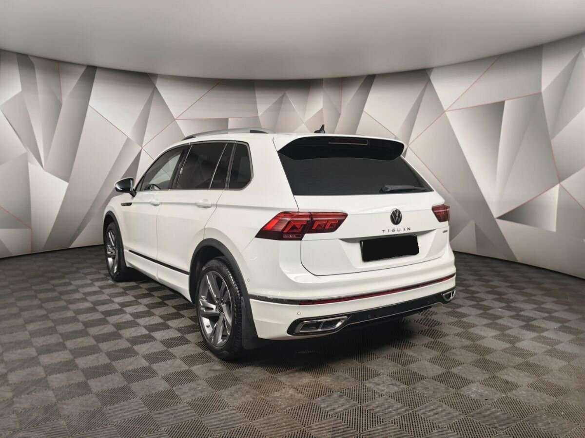 Volkswagen Tiguan, 2021 - 48 962 км. | Фото №4