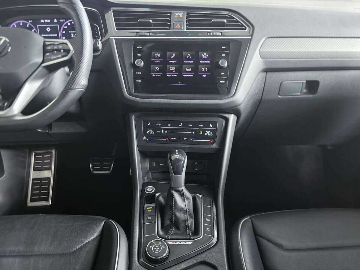 Volkswagen Tiguan, 2021 Фото №11