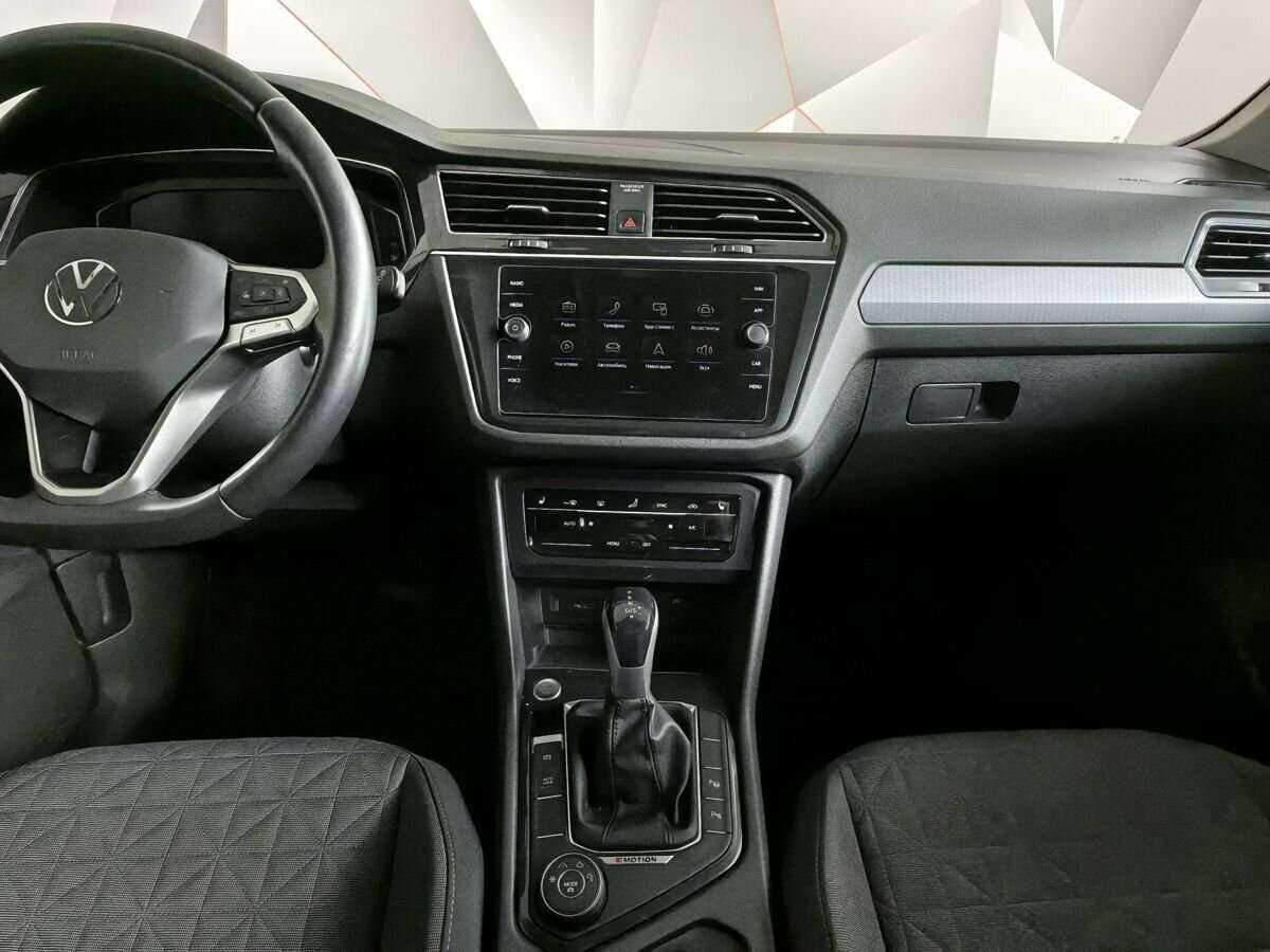 Volkswagen Tiguan, 2021 Фото №11