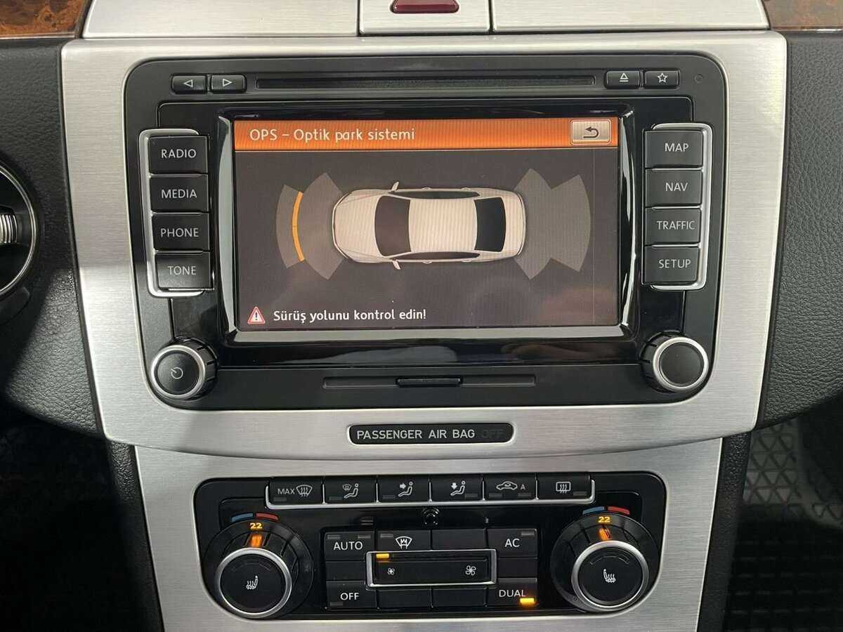 Volkswagen Passat, 2010 Фото №12