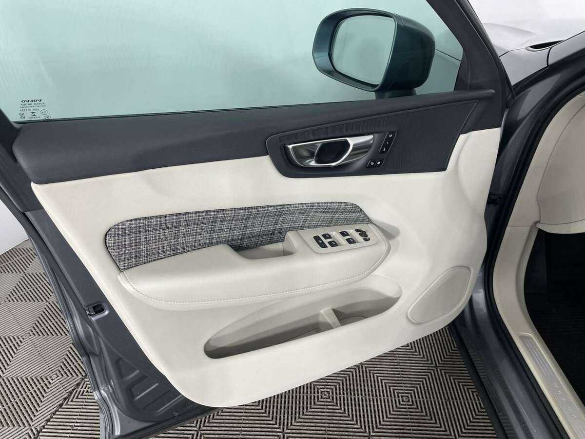 Volvo XC60, 2021 - 59 311 км. | Фото №8