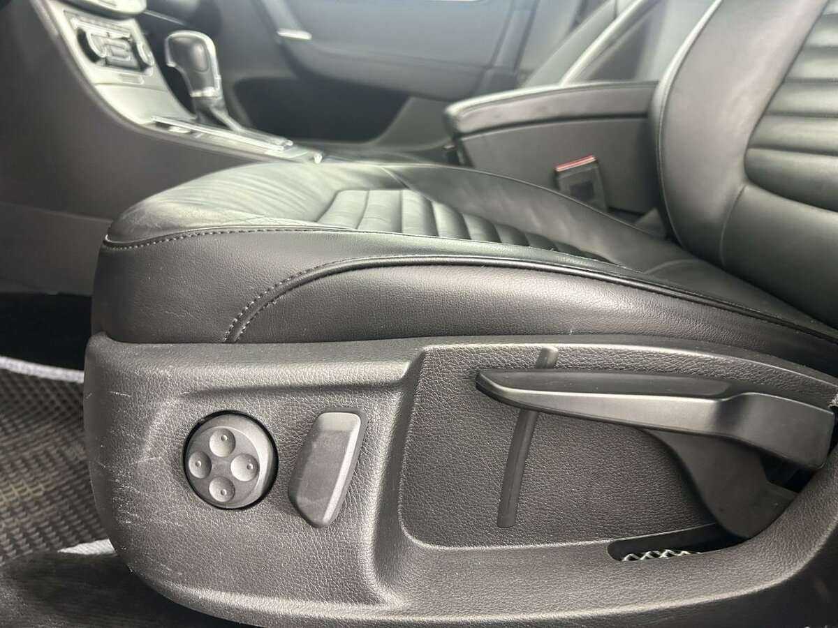 Volkswagen Passat, 2011 Фото №10